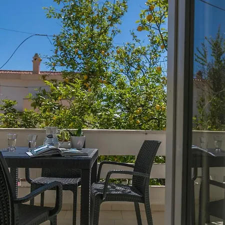 Taloro Ab Iun Q3273 Apartmán *